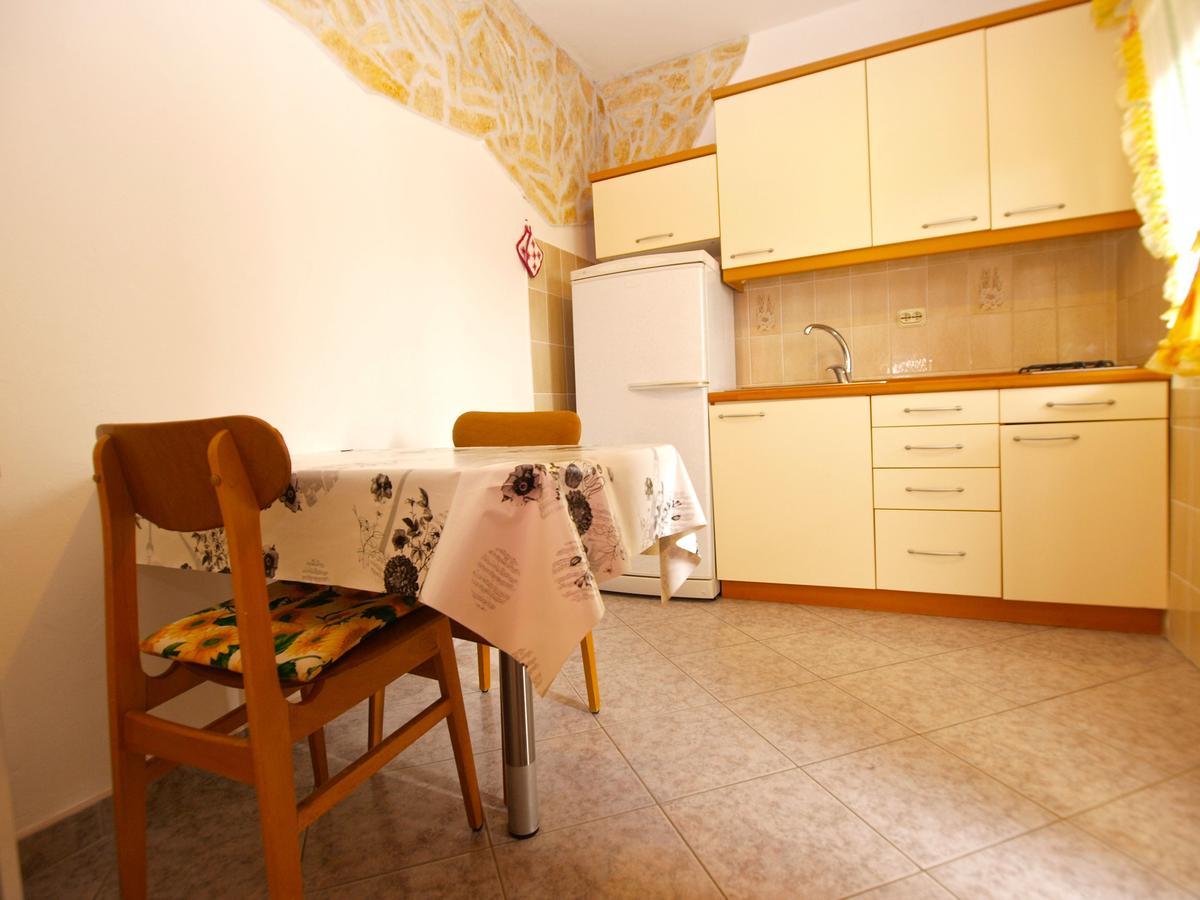 Ližnjan Apartments Luciano 1576 מראה חיצוני תמונה