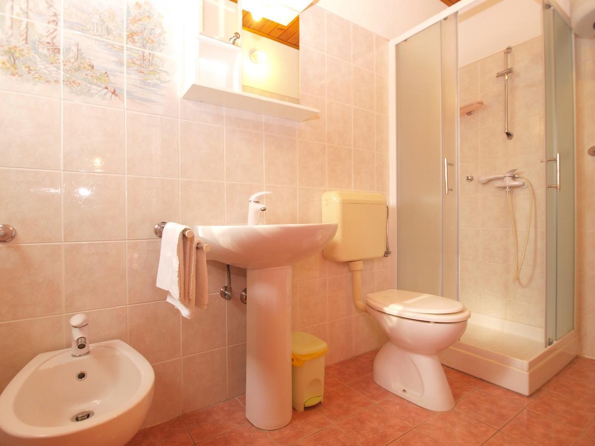 Ližnjan Apartments Luciano 1576 מראה חיצוני תמונה