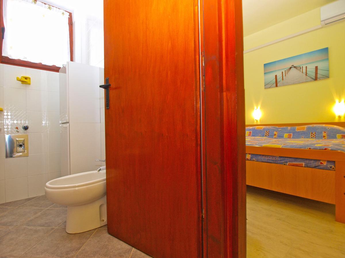 Ližnjan Apartments Luciano 1576 מראה חיצוני תמונה