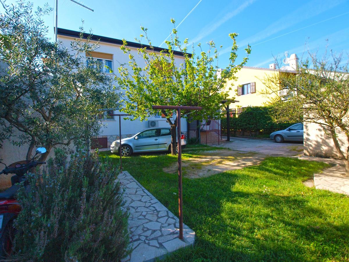 Ližnjan Apartments Luciano 1576 מראה חיצוני תמונה